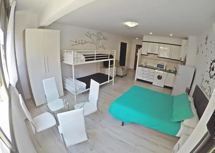 Mesonhomes Center - & Work Granada
